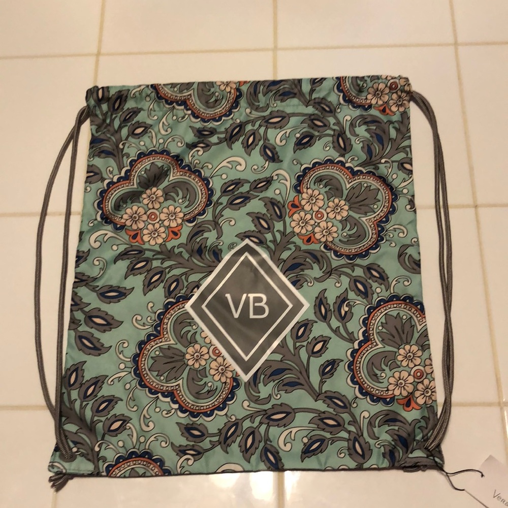 ⭐️VERA BRADLEY DRAWSTRING BACKSACK⭐️